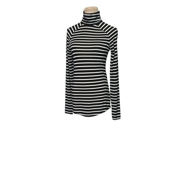 Old Navy black white stripe long sleeves turtle neck fitted T-shirt size XS - Picture 8 of 10